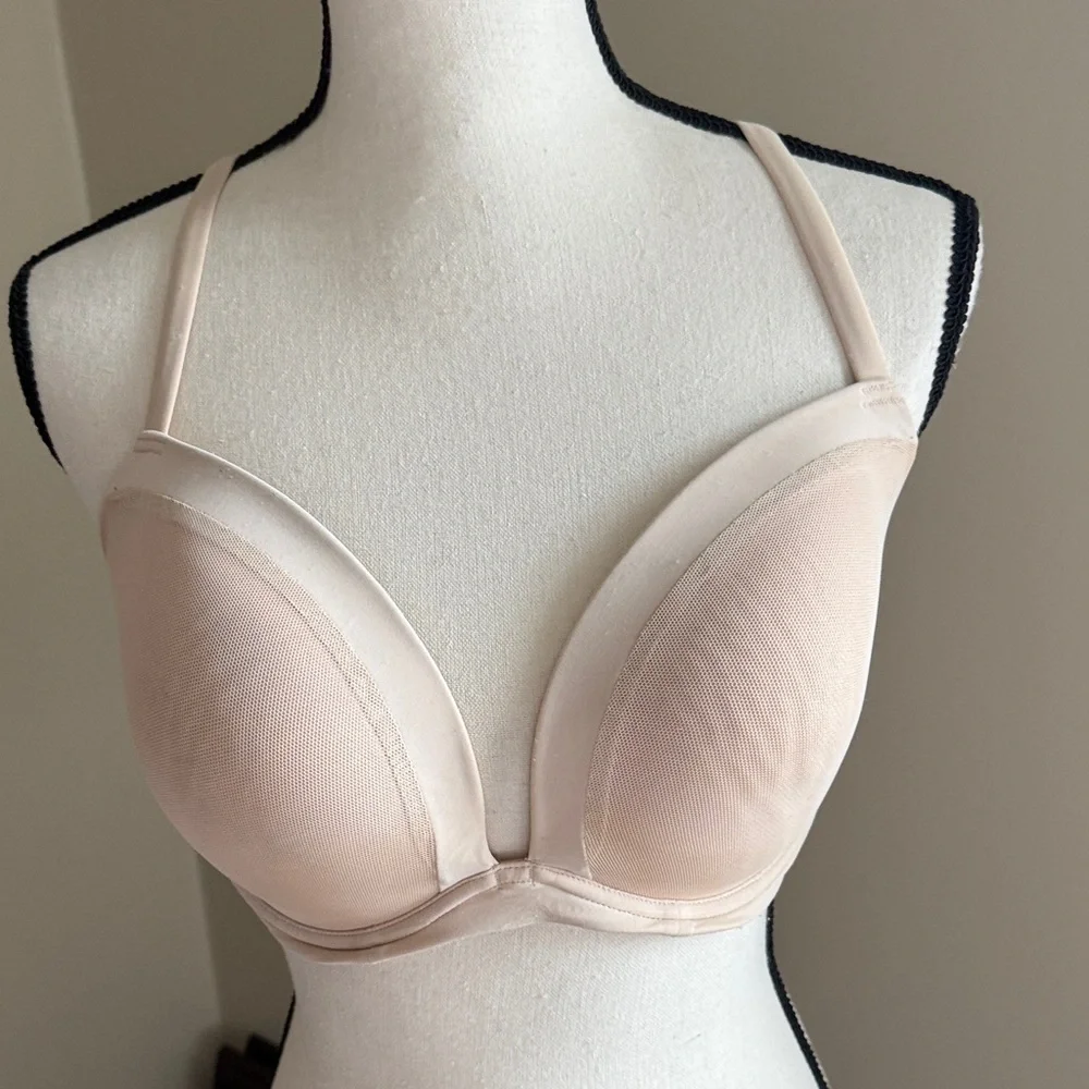 Le Mystere Nude 6 Ways to Wear Plunge Push-Up Bra - Women Intimates 36DD (E)